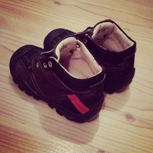 Boys LEATHER boots size 20 toddler