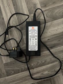 Kukirin G2 charger