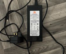 Kukirin G2 charger
