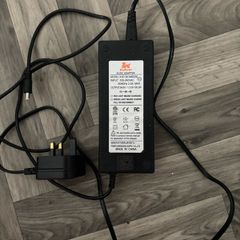 Kukirin G2 charger