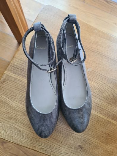 Clarks Shoes New