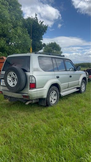 2001 Toyota landcruiser 5 seater