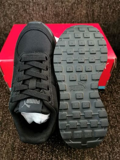 Unisex PUMA runners NEW size UK 10