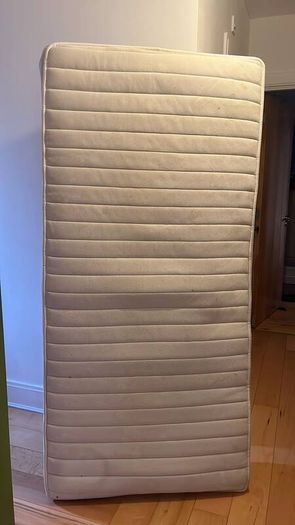 Single mattress