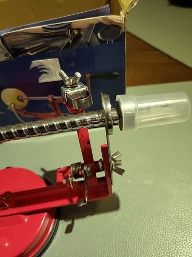 Apple peeler