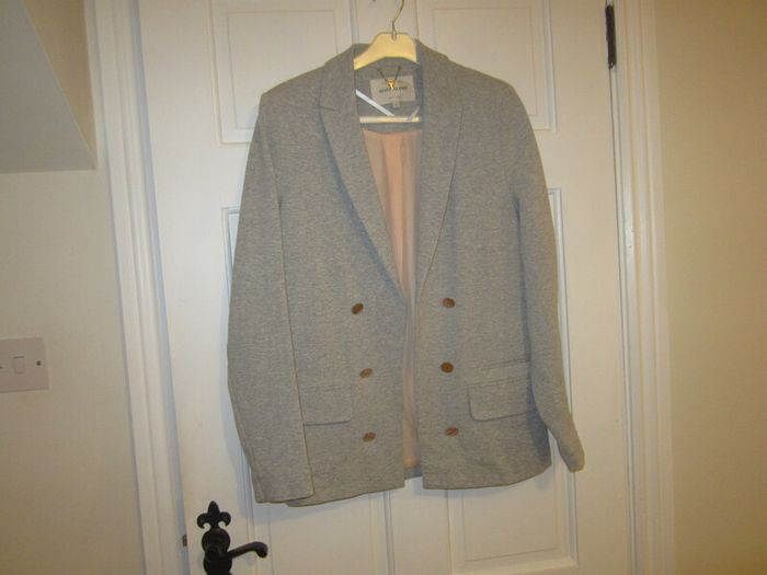 River island   size 8