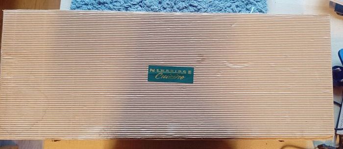 Newbridge Cuisine Salmon Carving Board & Knife Set