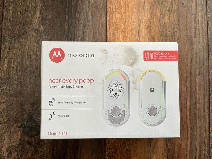 Motorola MBP8 baby monitor