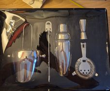 Brown Thomas 6 Piece Cocktail Shaker Set, New