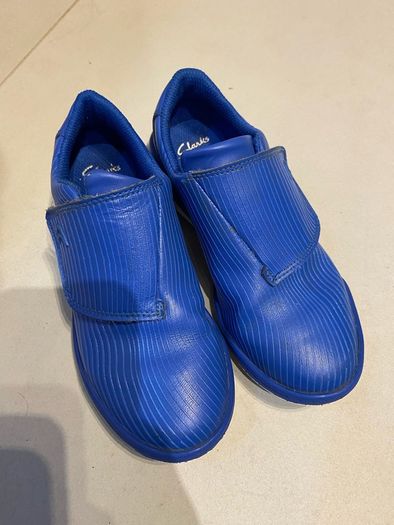 Kids Clarks shoes runners casual size 13 genuine leather