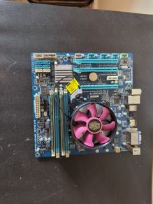 Gigabyte GA-Z68MA-D2H-B3 motherboard with i5 3470 and 8GB RAM