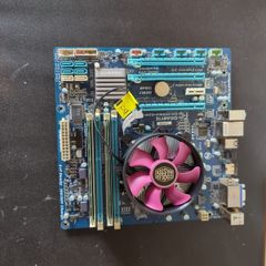 Gigabyte GA-Z68MA-D2H-B3 motherboard with i5 3470 and 8GB RAM