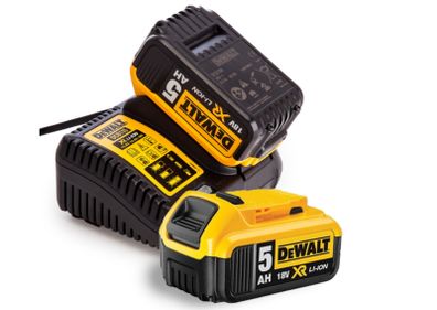 DeWalt 18v 2 x DCB184 5ah Batteries & Charger Bundle