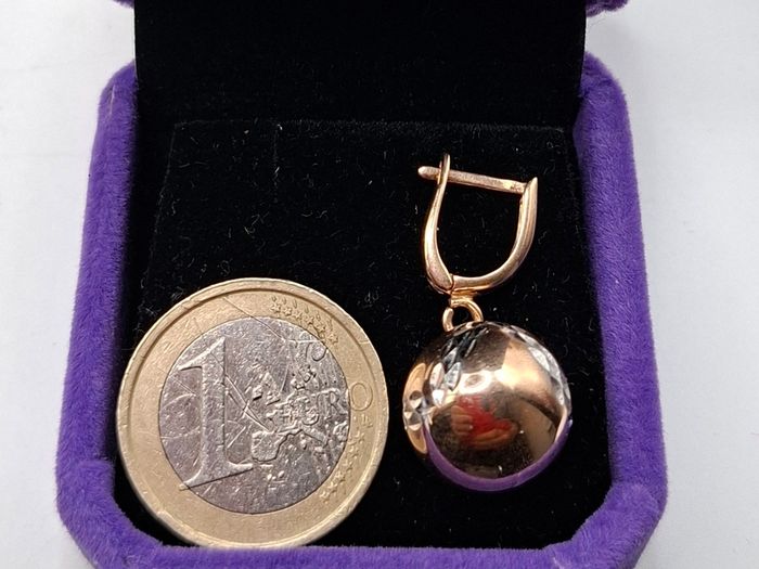 14 ct gold earrings