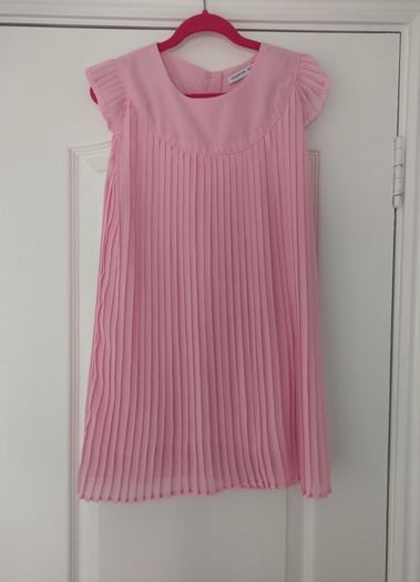 Girls dress size 110cm