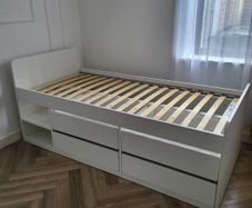 Kids bed with mattress