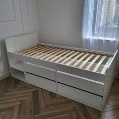 Kids bed with mattress