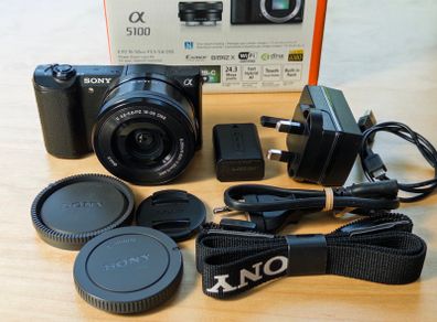 Sony a5100 kit with 16-50mm lens