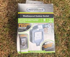 Outdoor socket