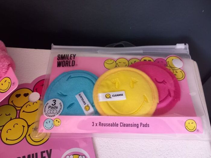 Brand New Smiley Gifts