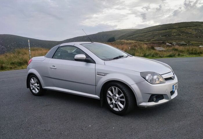 Opel Tigra 2005