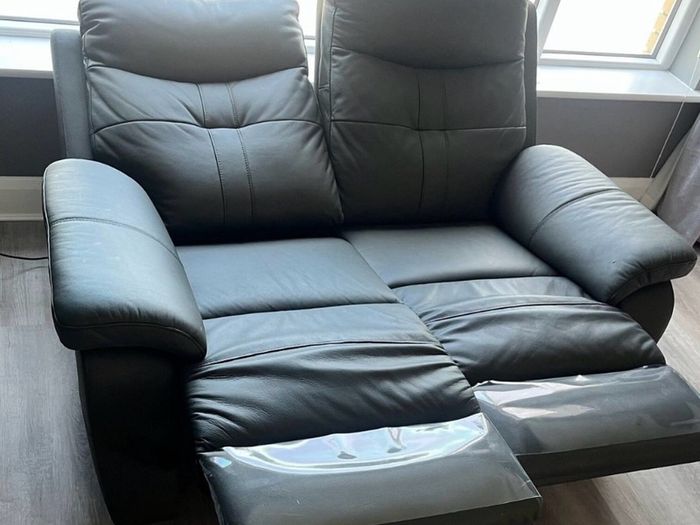 Quick sale Sorena Leather Electric Suite