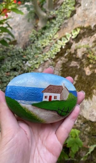 Handpainted Thatched Cottage Rock