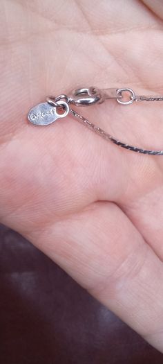 Vintage jewelry is sold individually for 5 to 10 euros