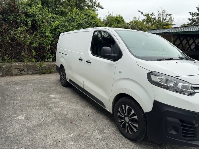 Citroen dispatch 182