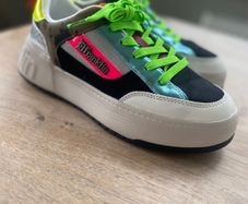 D Franklin Multi print shoes Size 4.5