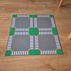 lego road plate x 4