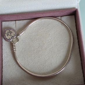 Pandora silver heart padlock snake chain bracelet size 19cm without heart with heart 19.5cm for the right size please check all the photos
