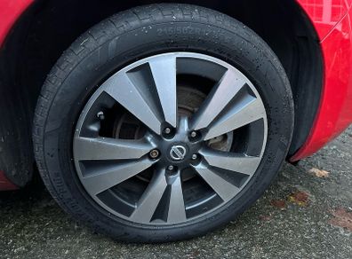 Nissan Leaf 17" Alloy Wheels
