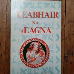 Leabhair na hEagna (1976) - Vintage Irish Language Book - Leabhair as Gaelige