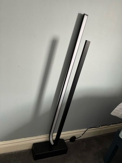 Floor lamp