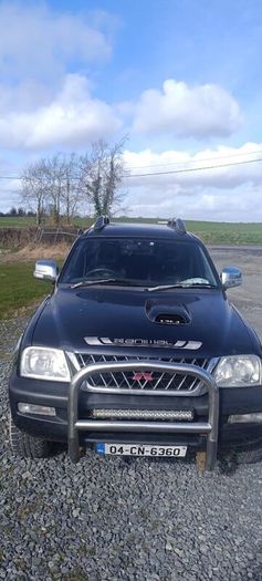 Mitsubishi L200 2004 with donor vehicle