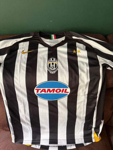 Cannavaro signed Juventus jersey