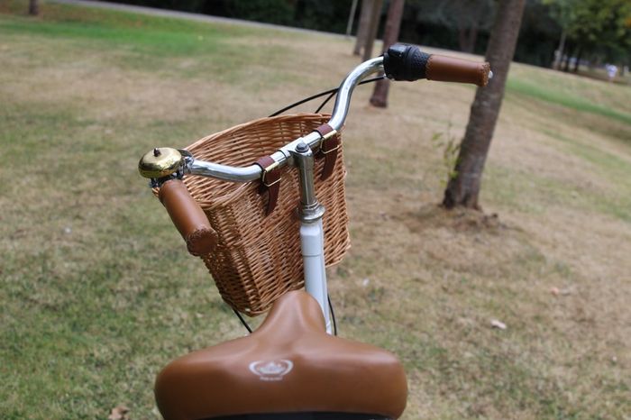 White Vintage Ladies Bike Kenzel Malena 3 Speed Internal Gears Wicker Basket