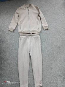 boy's tracksuit. Age 6/7