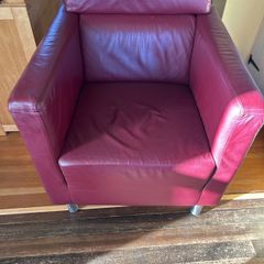 leather armchair / couch