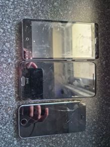 Phones for parts or repair