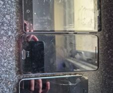 Phones for parts or repair