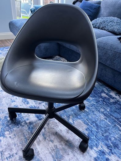 Office / desk chair
