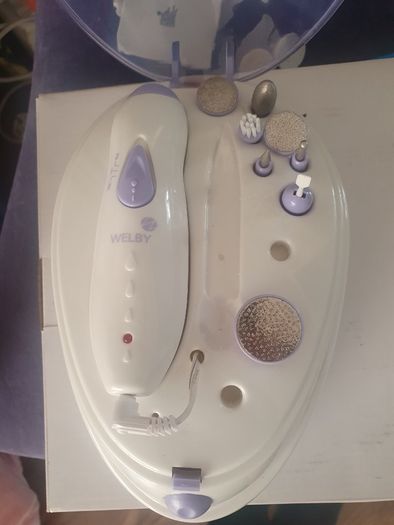 Welby electric pedicure manicure set