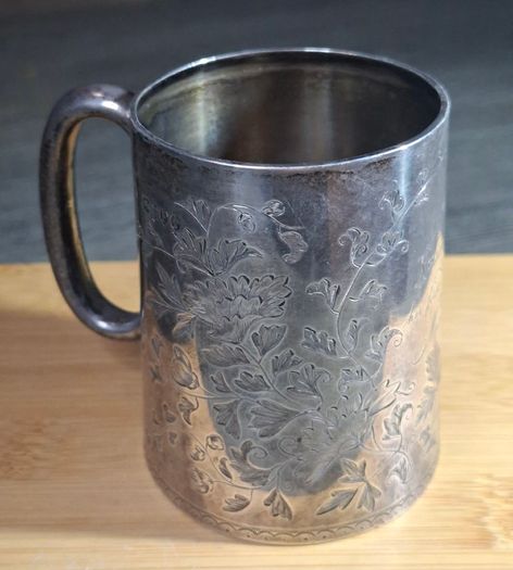 Solid Silver Victorian silver christening mug