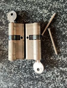 Euro cylinder locks