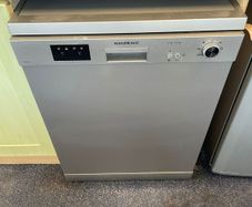 NordMende Freestanding Dishwasher