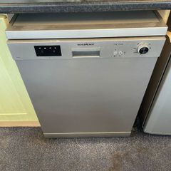 NordMende Freestanding Dishwasher