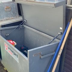 tool chest