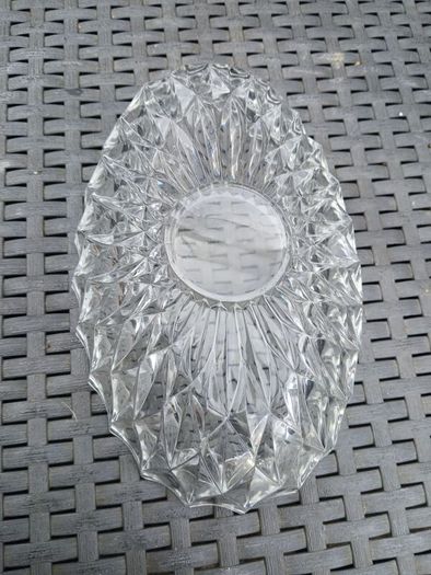 Beautiful Crystal Glass Oval Bowl